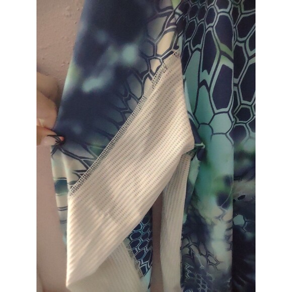 HUK Fishing Men's Long Sleeve Performance Fabric Size Medium - Picture 3 of 8